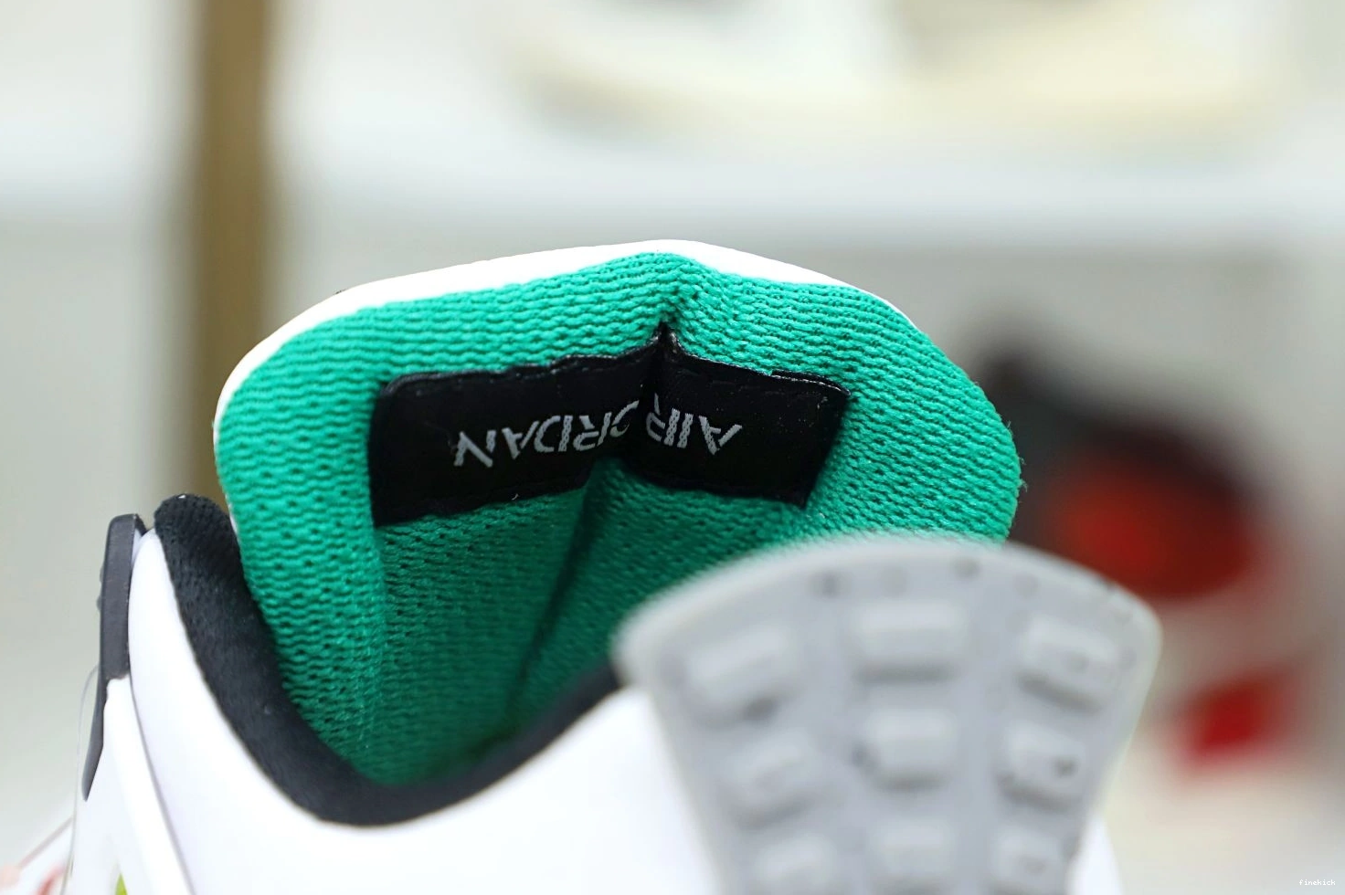 4 'RAST AIR JORDAN RETRO WMNS 0812